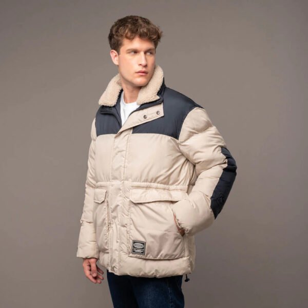 Campera Rusty Storage